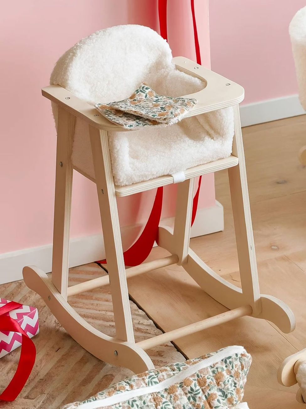 Chaise haute à bascule poupon en bois FSC® bois (Vertbaudet) - Couverture