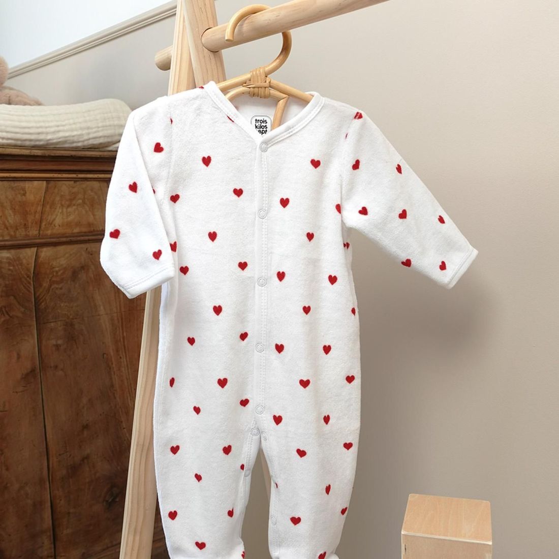 Pyjama Cœurs Rouges (6 mois) (Trois Kilos Sept) - Image 4