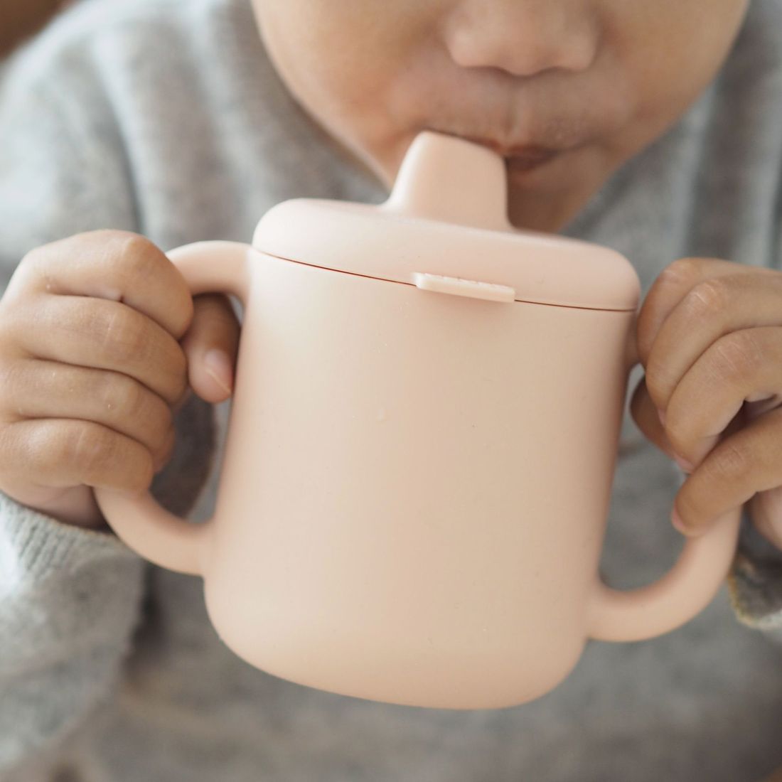 Tasse d'apprentissage en silicone (Béaba) - Image 2