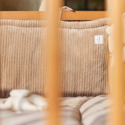 Tour de lit Cloudy Rib Milky Coffee (pour lits 60 x 120 ou 70 x 140 cm) (Jollein) - Image 2