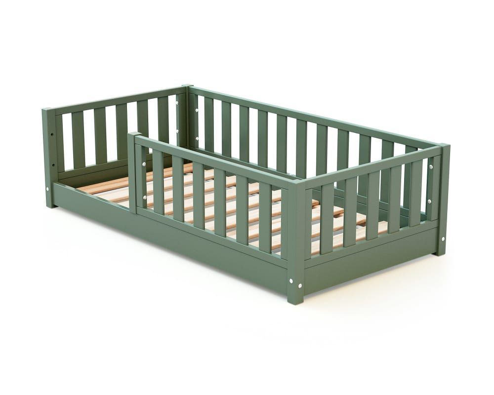 Lit enfant au sol en bois 70x140 - vert sauge (Jurababy) - Image 1
