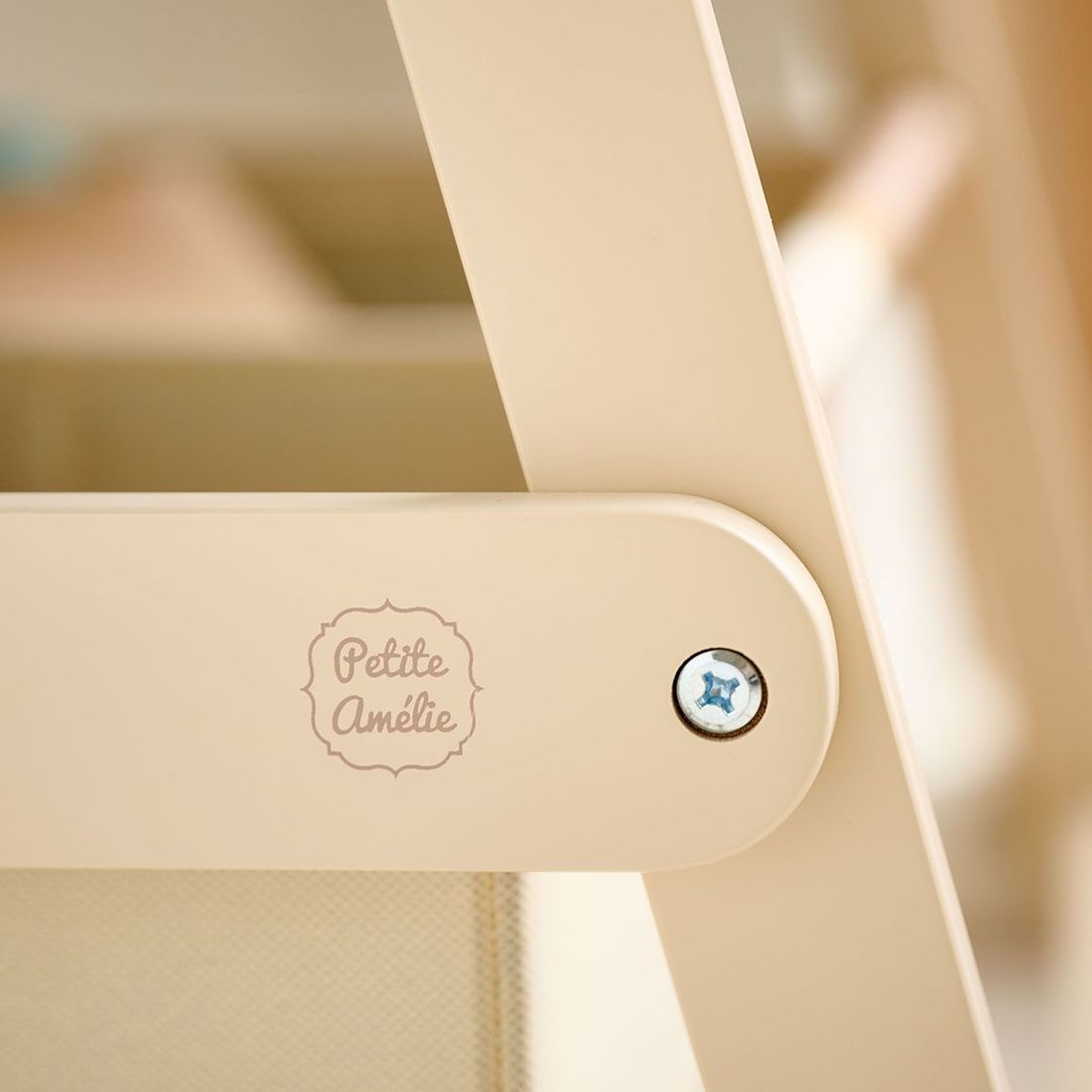 Petite Amélie | Tableau enfant magnétique 3-en-1 | Chevalet en bois et MDF | Beige | Développe la créativité et la motricité fine des petits (Petite Amélie) - Image 10