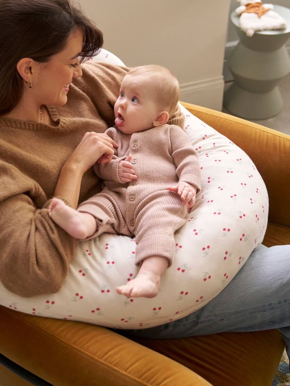 Coussin d'allaitement + housse de protection Bio Collection cherry (Vertbaudet) - Image 1