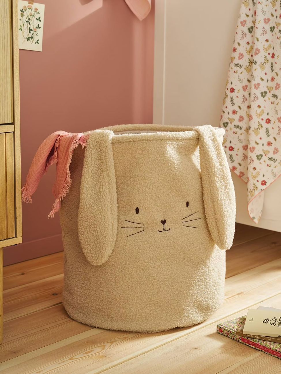 Panier de rangement lapin en sherpa sable (Vertbaudet) - Couverture