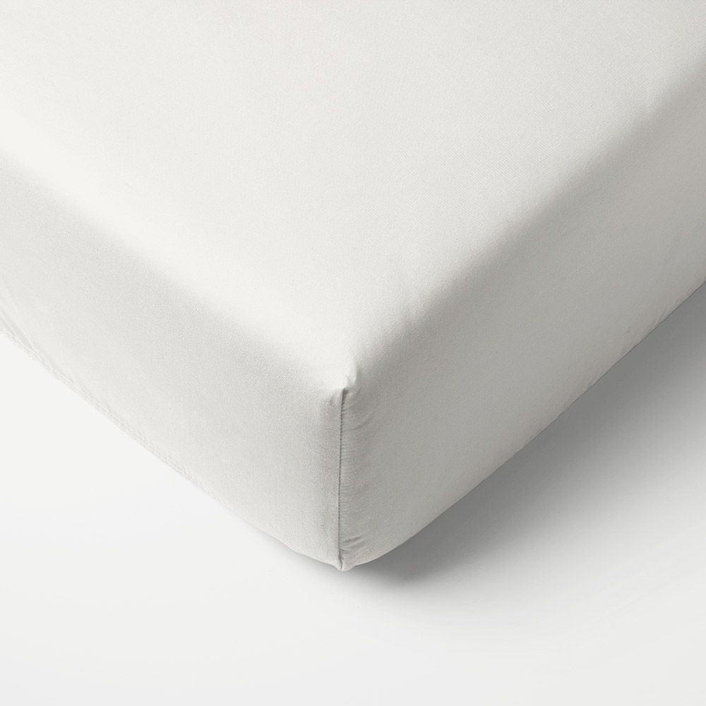 Petite Amélie | Lot de 2 draps-housses jersey coton bio | Blanc et caramel | 45x90 cm | Pour matelas bébé hauteur 10-12 cm (Petite Amélie) - Image 5