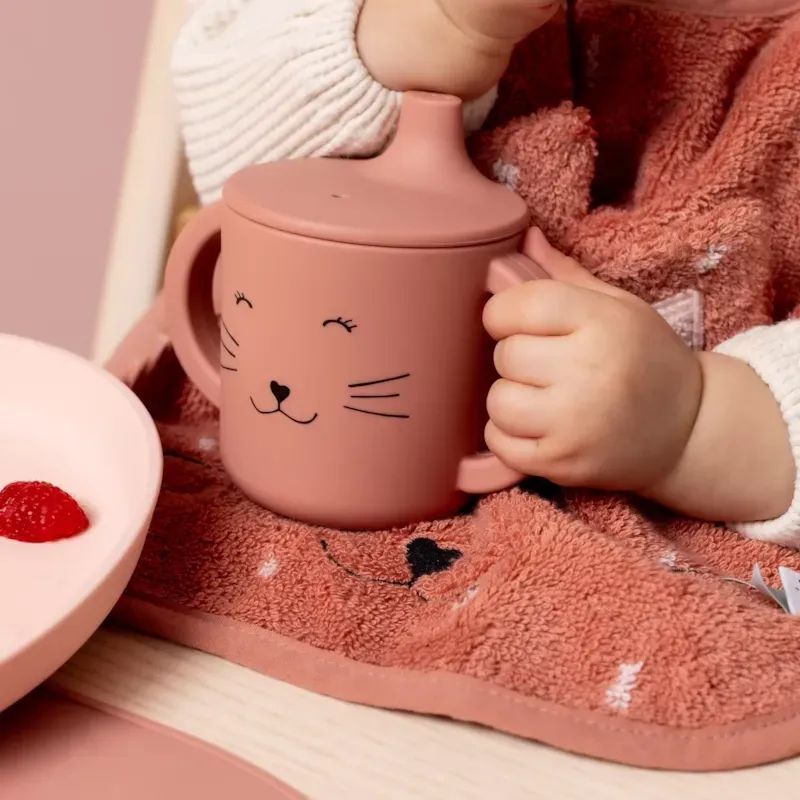 Tasse d'apprentissage en silicone mrs ca (Trixie) - Image 3