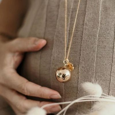 Bola de grossesse Gri-Gri Trèfle chaîne (or jaune 18 carats) (Pleine Lune) - Image 2