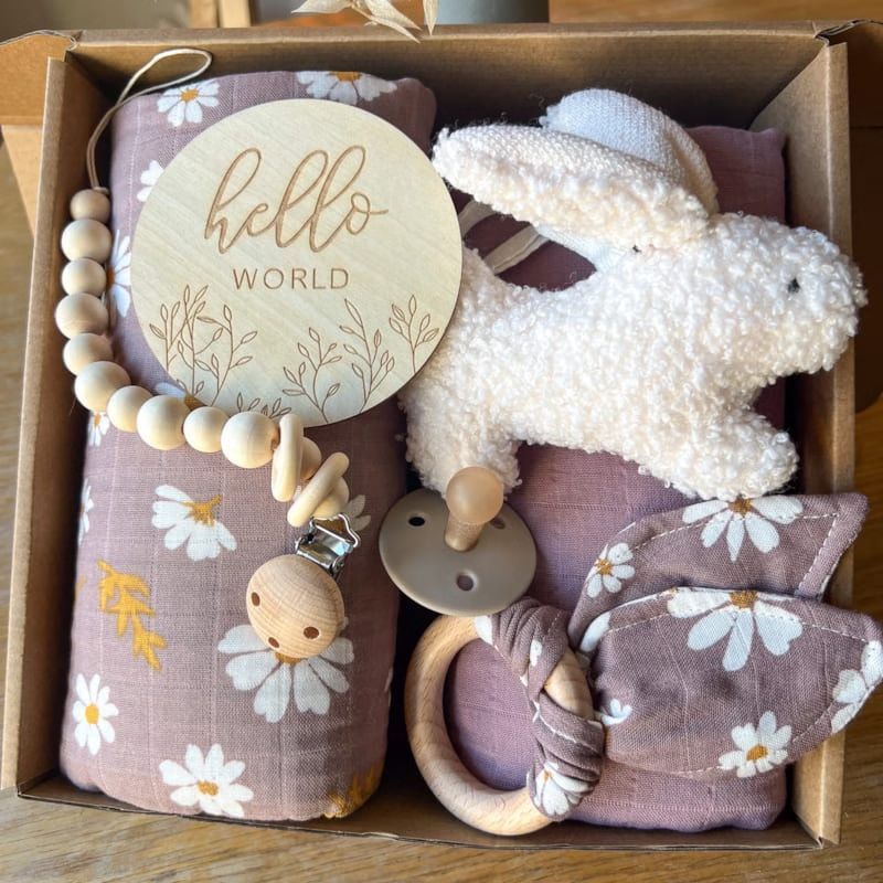 Coffret de naissance bébé lapinou (A Mes Copines) - Image 1