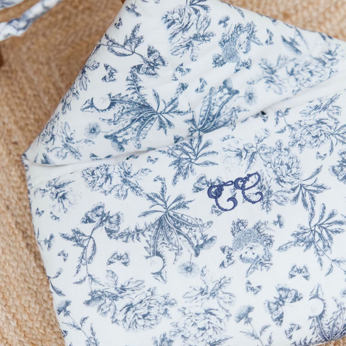 Nid d'ange passe sangle Toile de Jouy bleu (Tartine et Chocolat) - Image 3