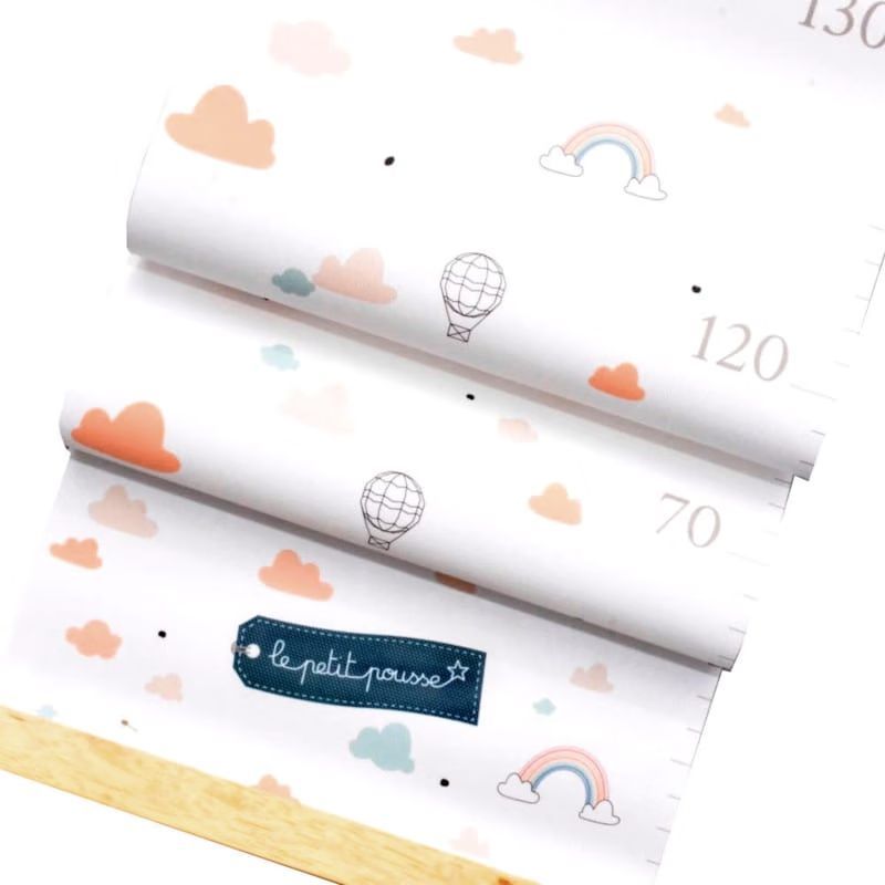 Toise déco nuages et arcs-en-ciel (Le Petit Pousse) - Couverture