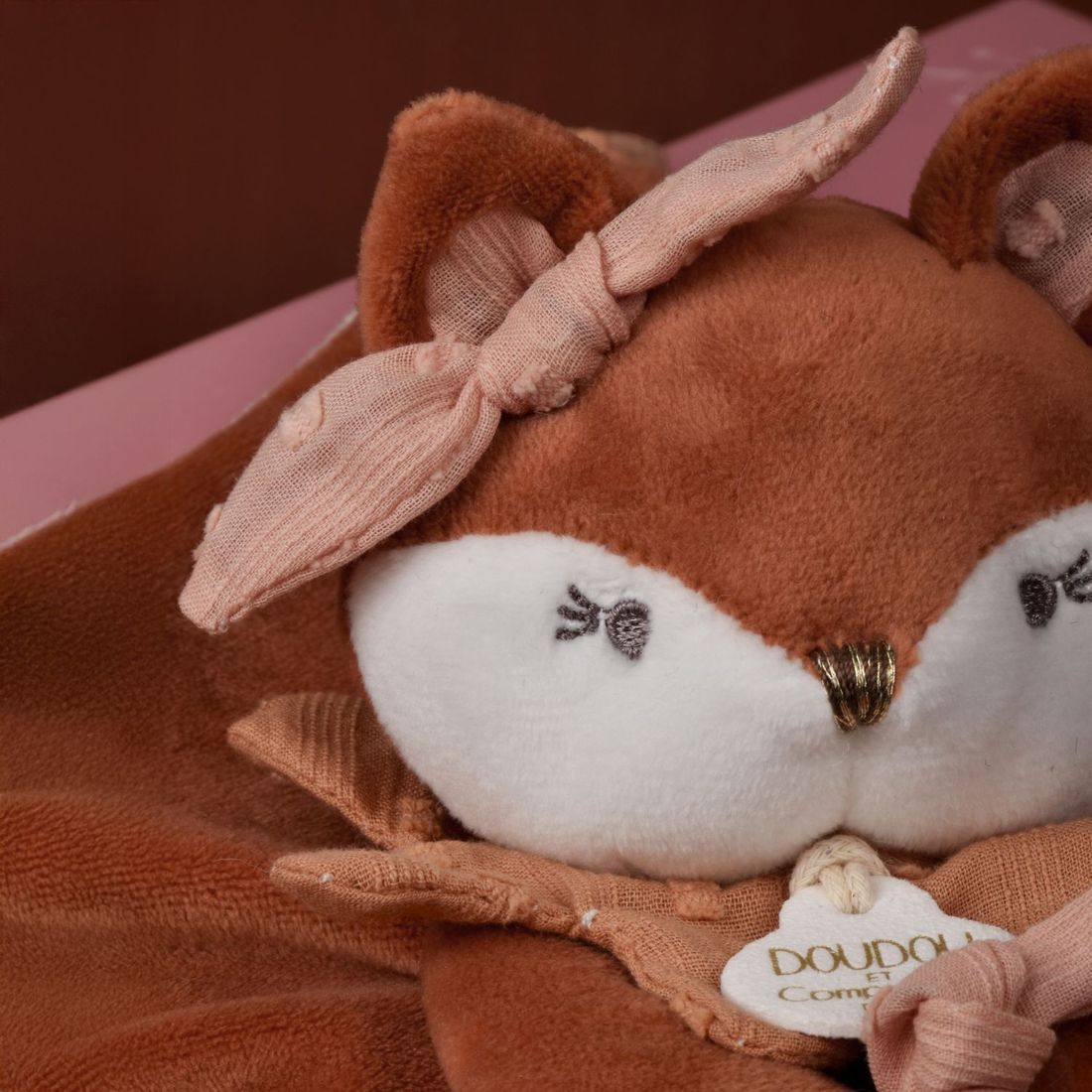 Doudou attache-sucette Mina marron (22 cm) (Doudou Et Compagnie) - Image 4