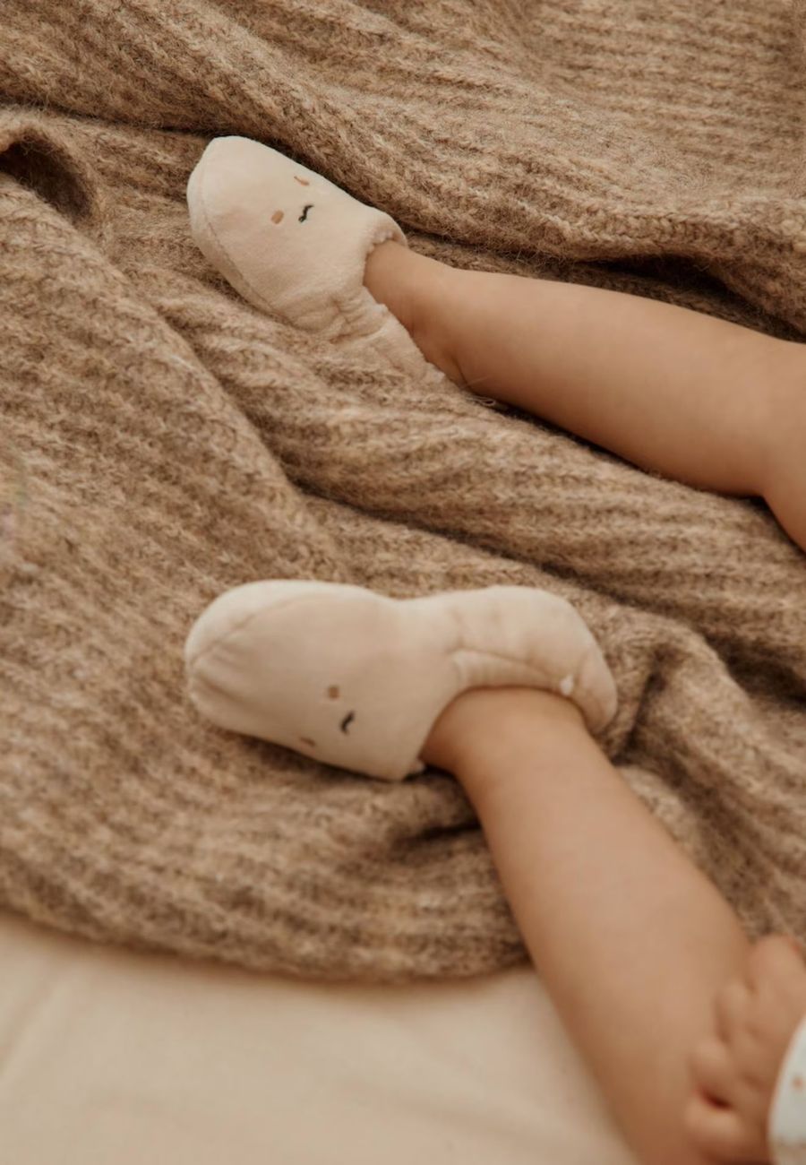 Chaussons Bébé Perle Beige (Petit Beguin) - Couverture