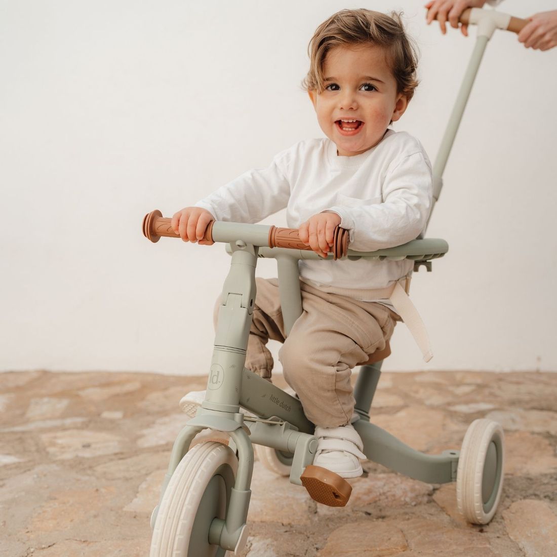 Tricycle 4 en 1 Pure Sauge (Little Dutch) - Image 4