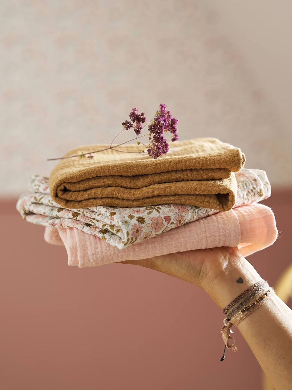 Lot de 3 langes en gaze de coton FLORA caramel (Vertbaudet) - Image 2