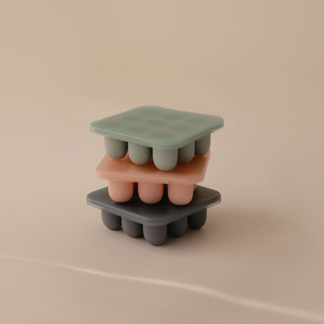 Mini moule à congeler Blush (Mushie) - Image 4