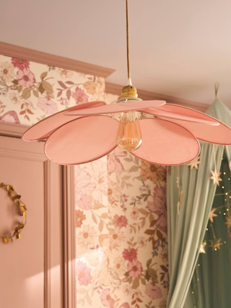 Abat-jour pour suspension en tissu Pétales rose pâle (Vertbaudet) - Couverture
