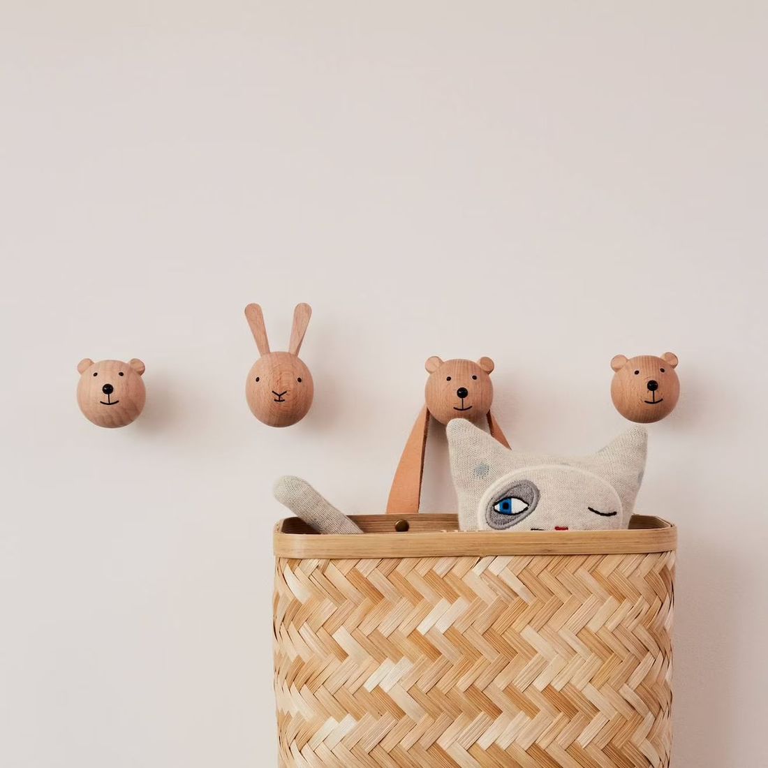 Crochet En Bois Brun (Oyoy Mini) - Image 3
