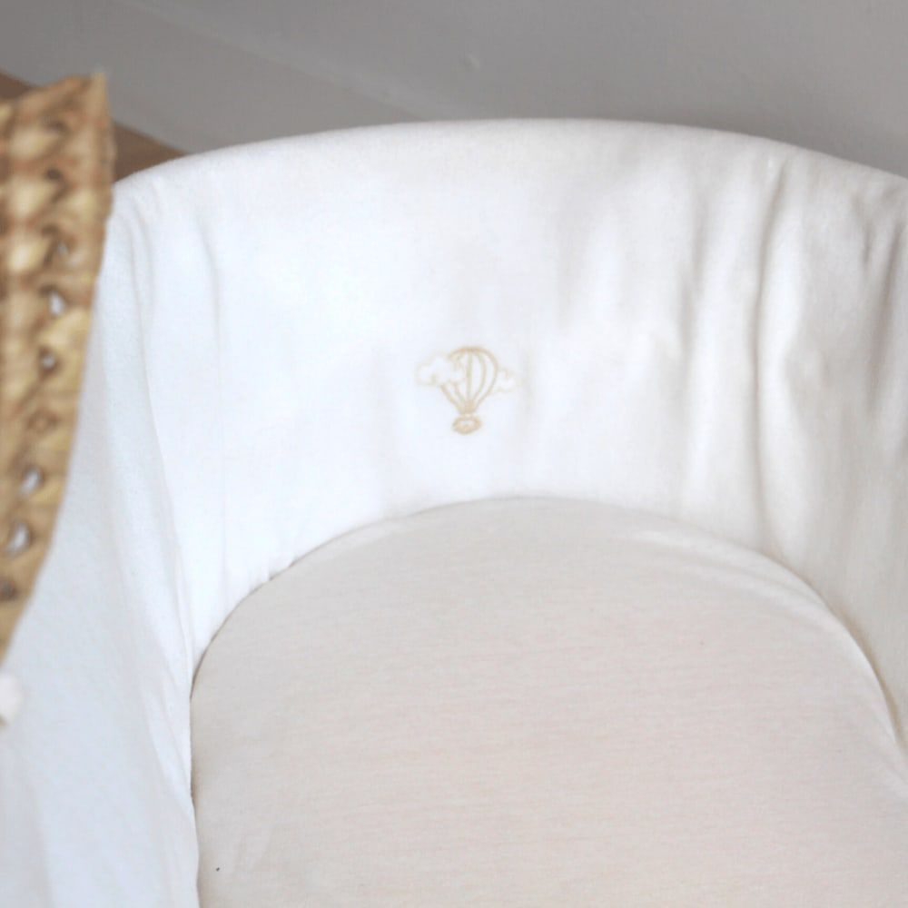 Couffin bébé avec matelas, habillage en velours - coton bio - nuage (Premiers Moments) - Image 3