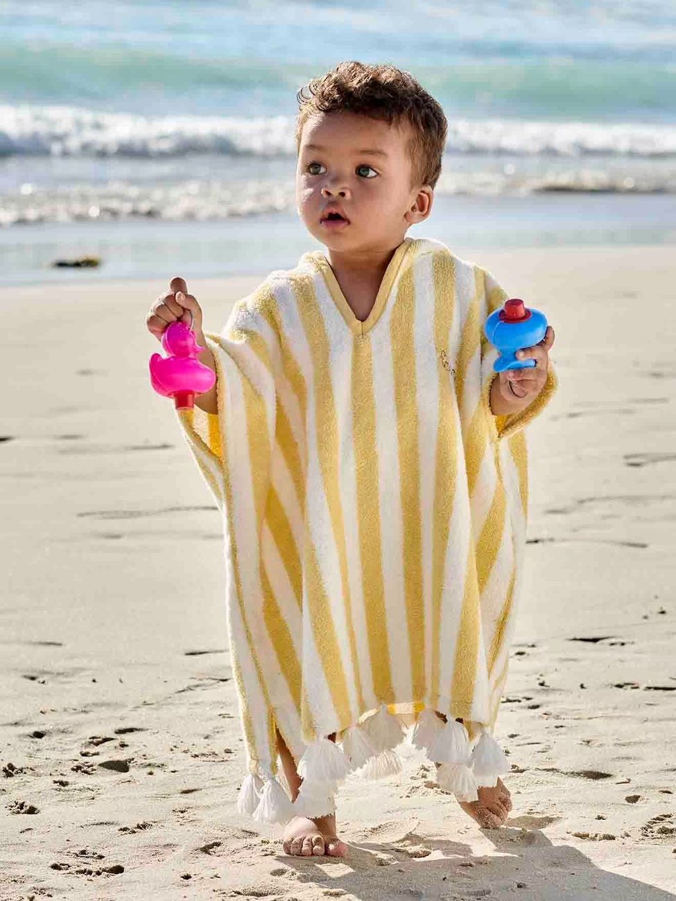 Poncho de bain bébé à rayures personnalisable rayé jaune (Vertbaudet) - Image 1