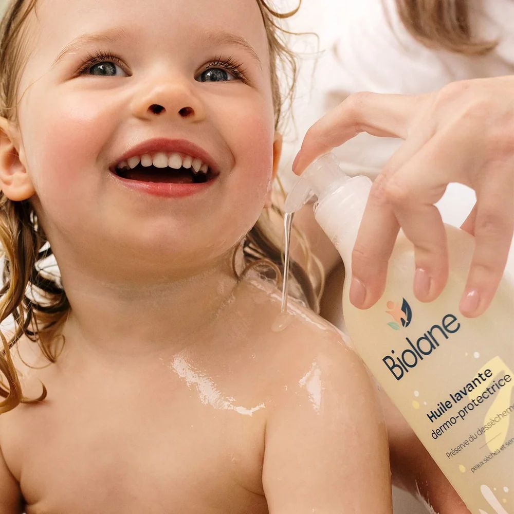 Huile lavante dermo-protectrice pour bébé, peau sèche et sensible (Biolane) - Image 4