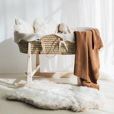 Couffin souple en osier avec anses en cuir (Babyshower) - Image 3