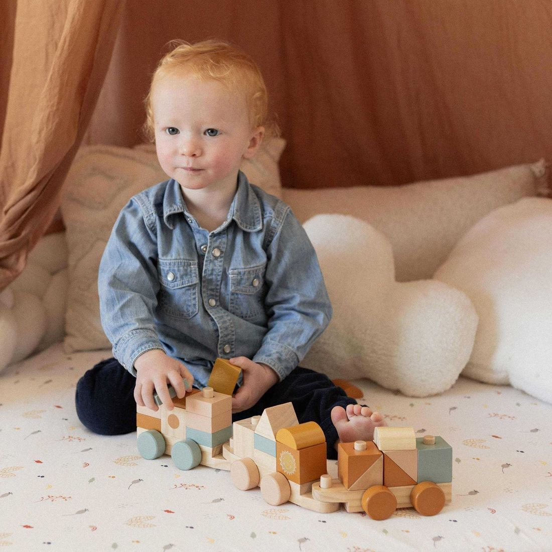 Train en bois pour bébé (Trois Kilos Sept) - Image 1