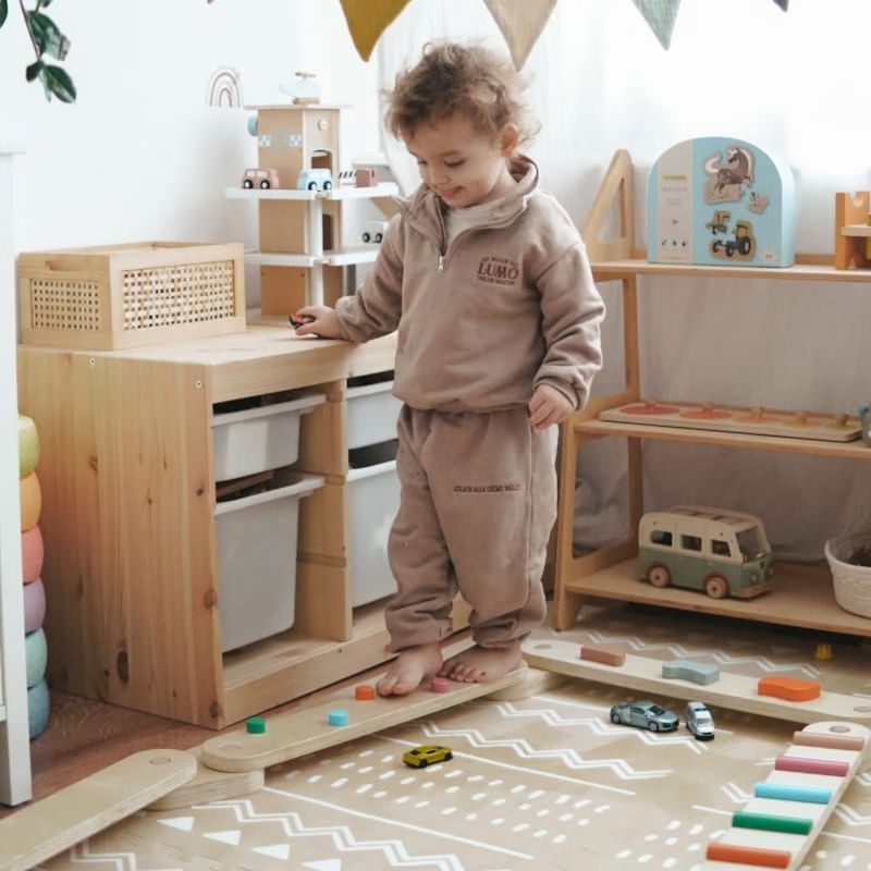 Piste d'équilibre sensorielle montessori (Mamabrum) - Couverture