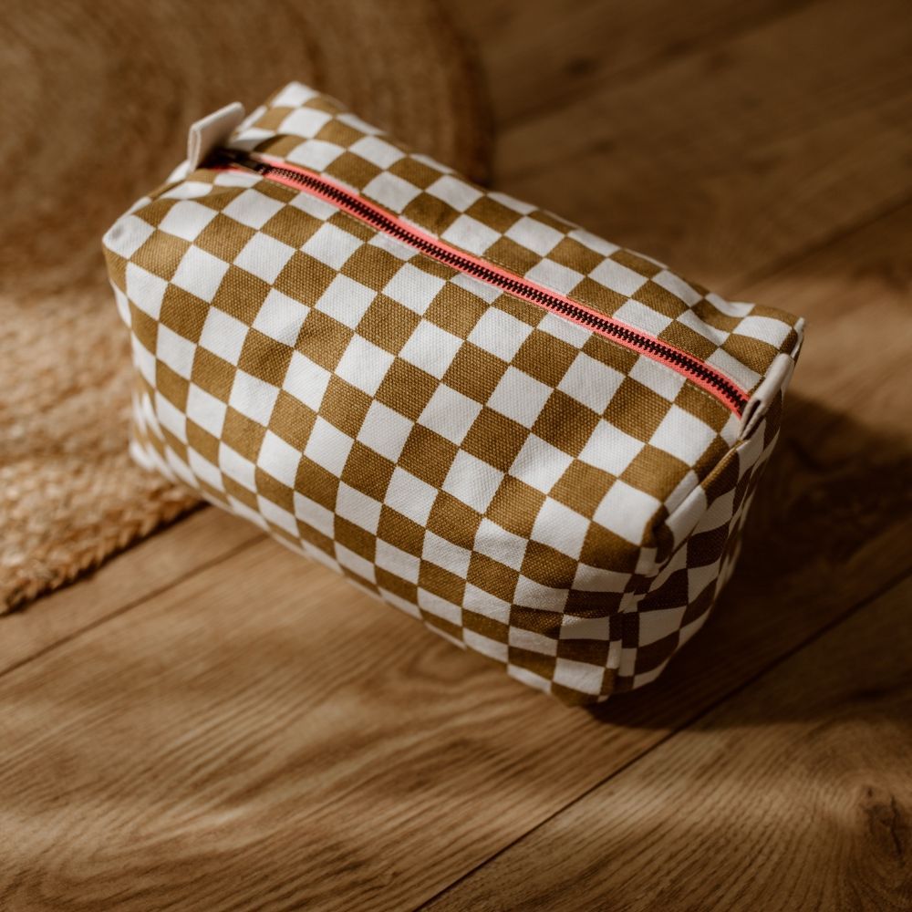 Trousse de toilette Vic damier caramel (Rose in April) - Image 5