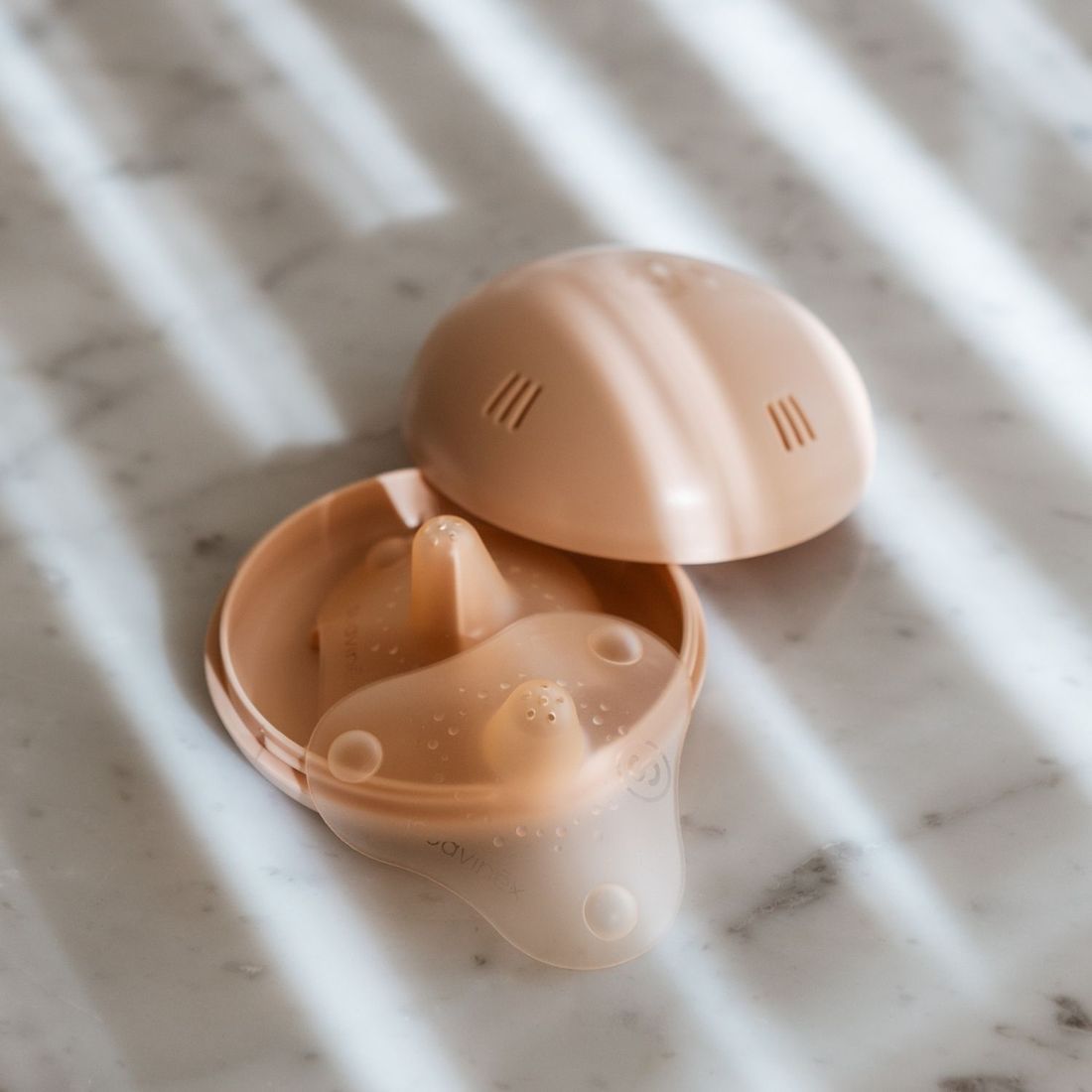 Lot de 2 bouts de sein en silicone (taille M - 2 unités avec étui de transport) (Suavinex) - Image 2