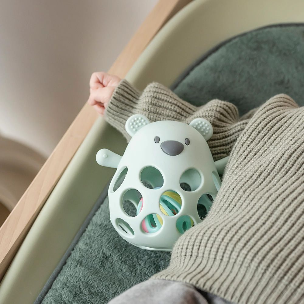 Hochet avec balle ours en silicone (Nattou) - Image 1