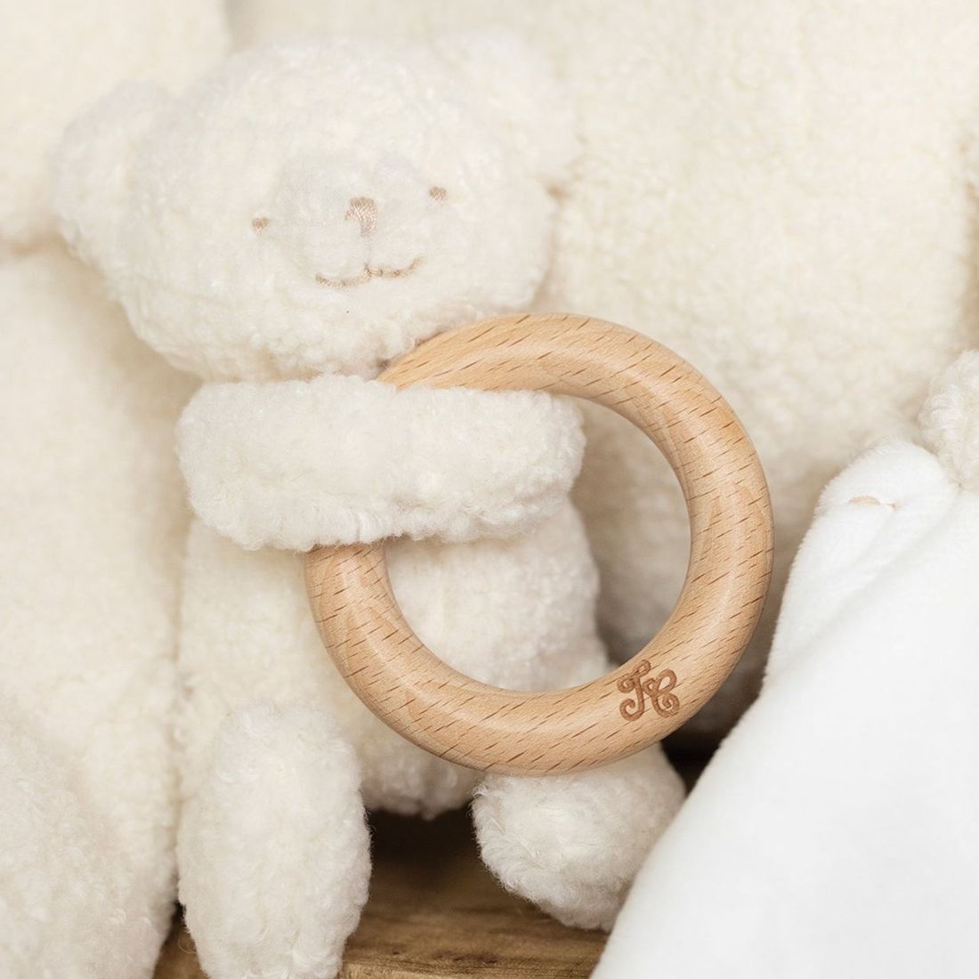 Hochet peluche Gaston l'ourson (Tartine et Chocolat) - Image 1