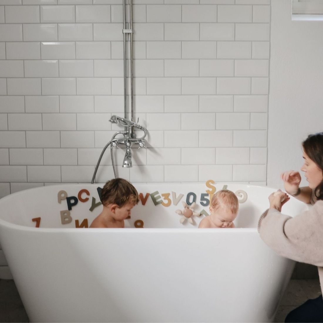 Jouet de bain Roue à eau (Mushie) - Image 4