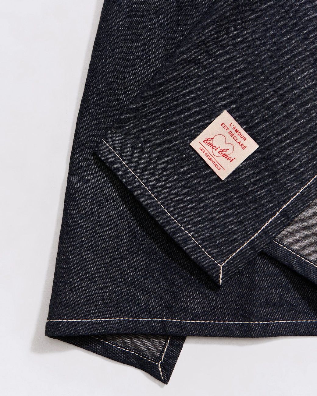 Le tablier brodé Petit chef - denim brut (émoi émoi) - Image 1