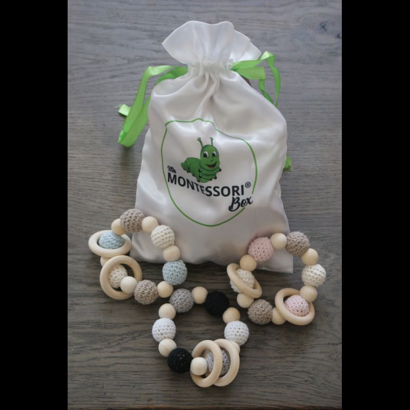 Mamontessoribox hochet bois crochet rose (Mamontessoribox) - Image 1