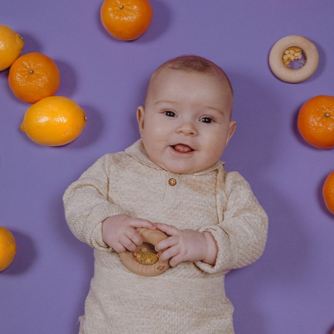 Hochet sensoriel Sensory Donut carottes (Petit Boum) - Image 1