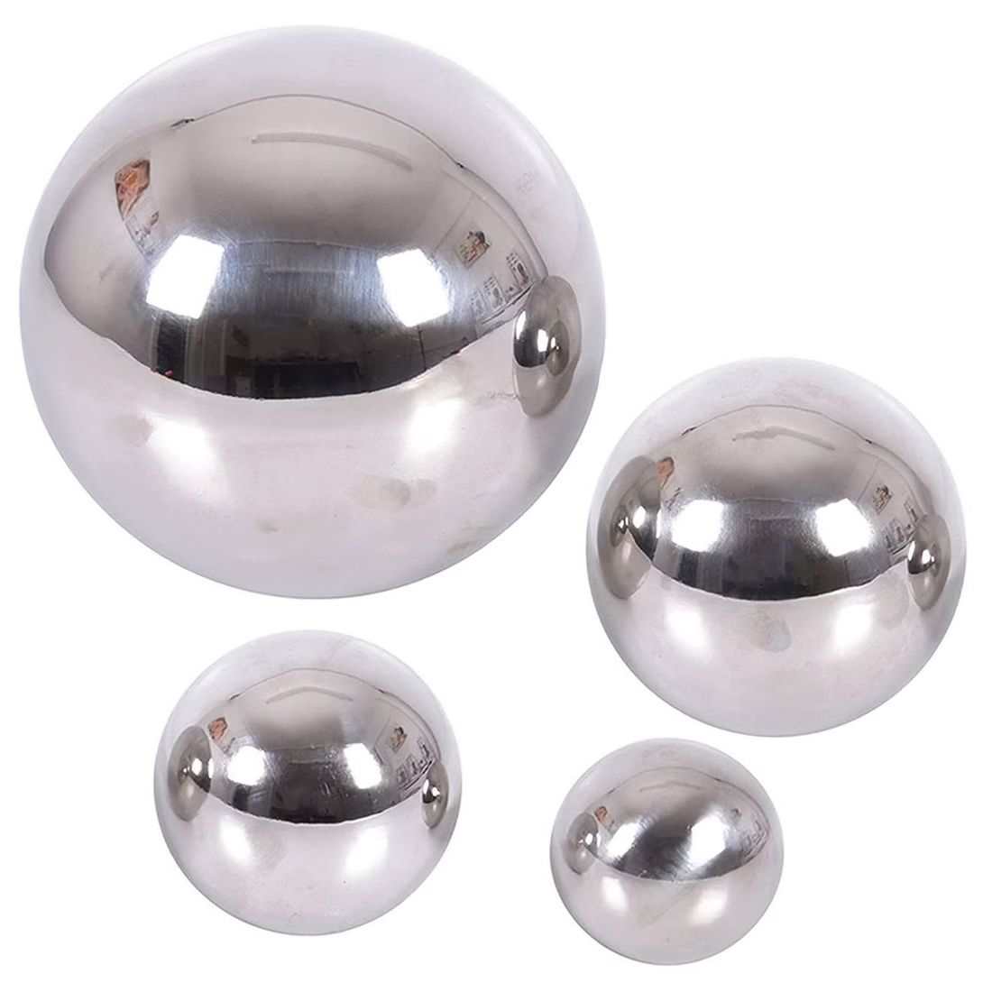 4 Balles Réfléchissantes Argentées Gris (Tickit) - Image 1
