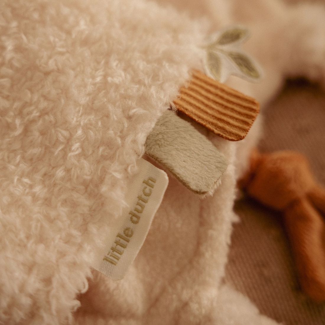Doudou carré Oie Newborn (Little Dutch) - Image 4