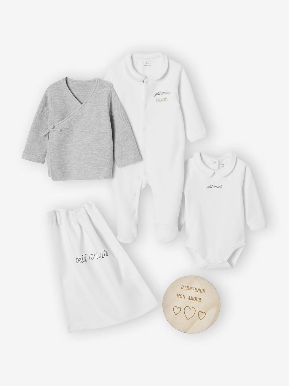 Kit naissance personnalisable : brassière, body, pyjama, cartelette de bienvenue et pochon blanc (Envie De Fraise) - Couverture