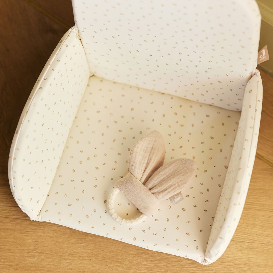 Anneau de dentition en silicone Bunny Ears Nougat (Jollein) - Image 2