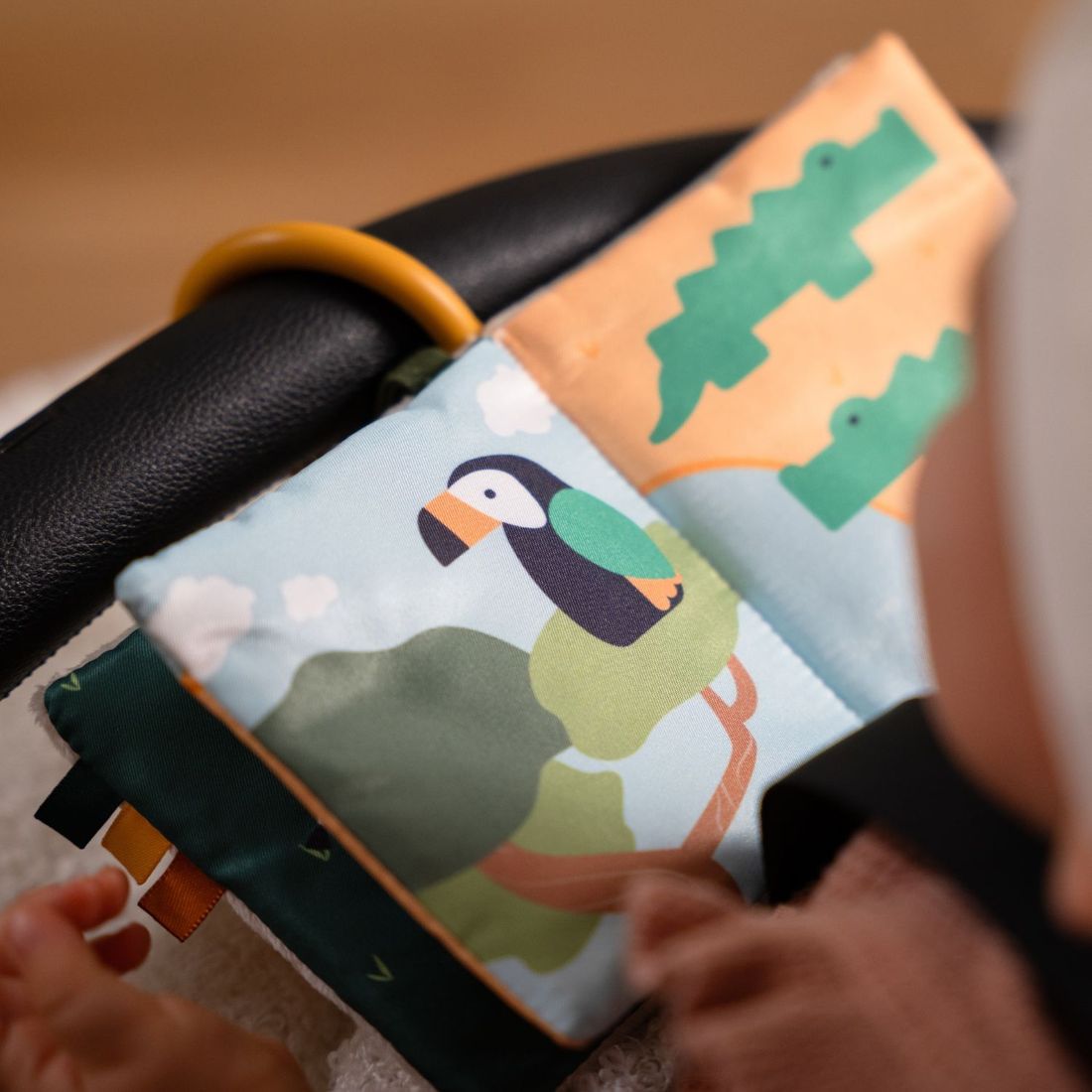 Livre en tissu bébé Jungle (Little Big Friends) - Image 4
