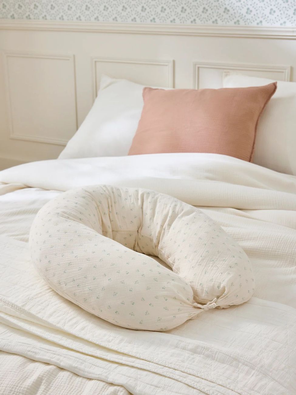 Coussin d'allaitement (Cyrillus) - Couverture