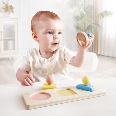 Puzzle trieur de formes Montessori en riz (Hape) - Image 2