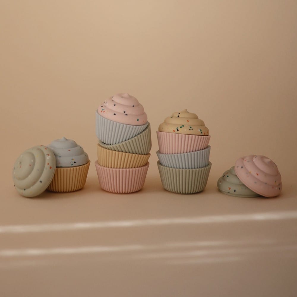 Lot de 4 jouets de bain Cupcake Mix and Max (Mushie) - Couverture
