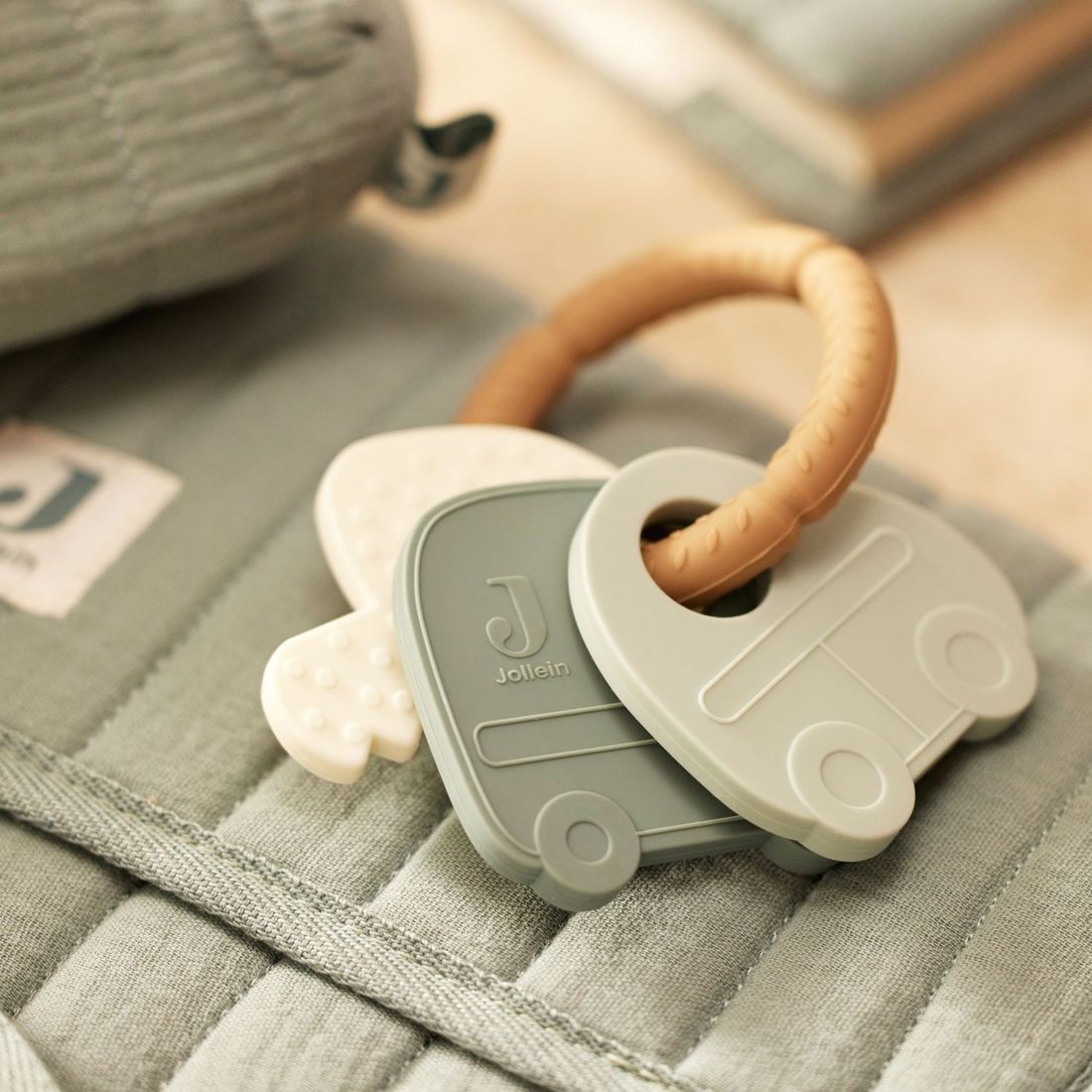 Anneau de dentition en silicone On the Go (Jollein) - Couverture