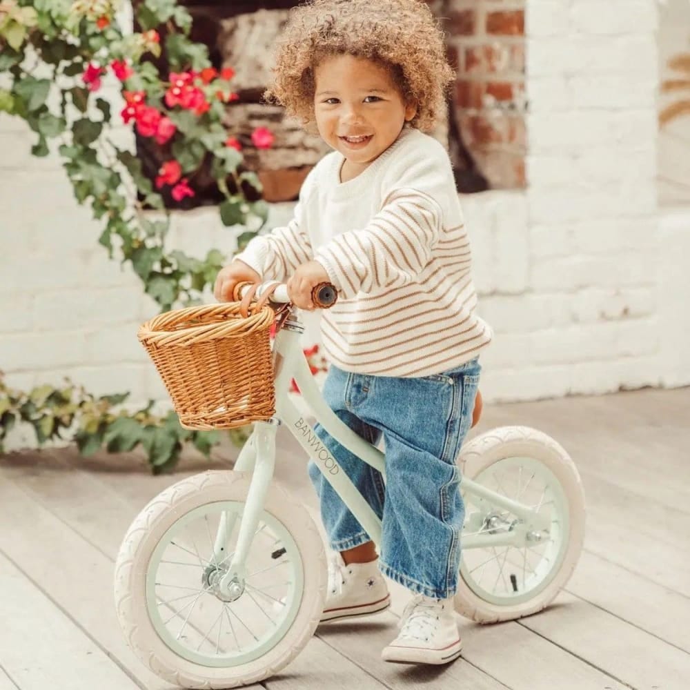 Draisienne First Go vert mint (Banwood) - Couverture