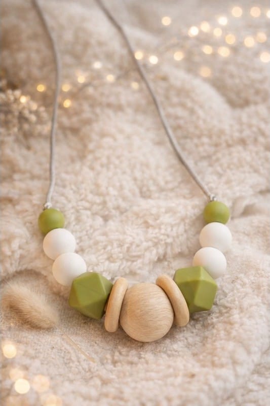 Collier allaitement vert naturel (A Mes Copines) - Couverture