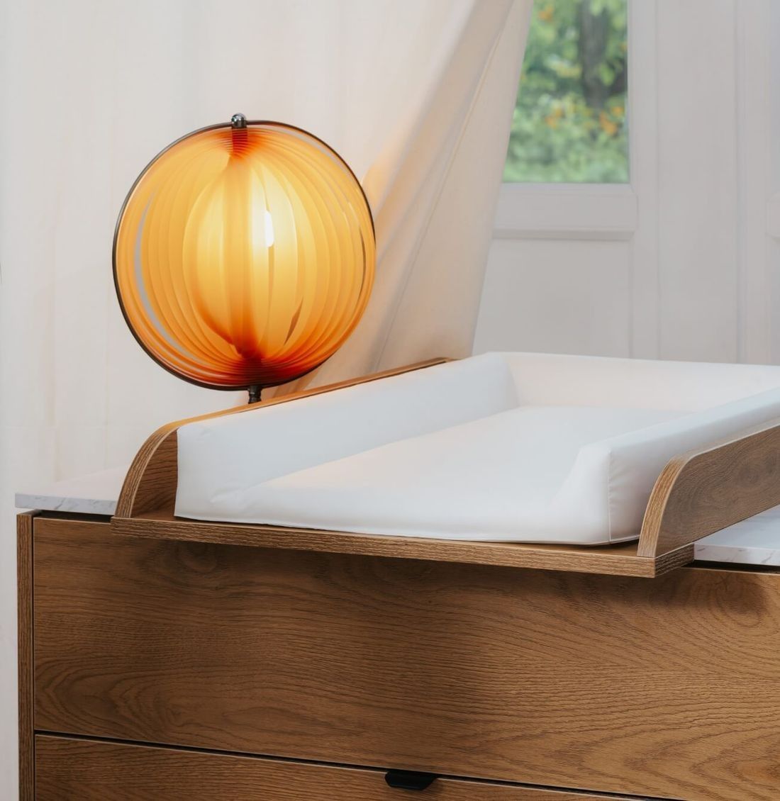 Plan à Langer Milan - Chêne Caramel (Nina Bien) - Couverture