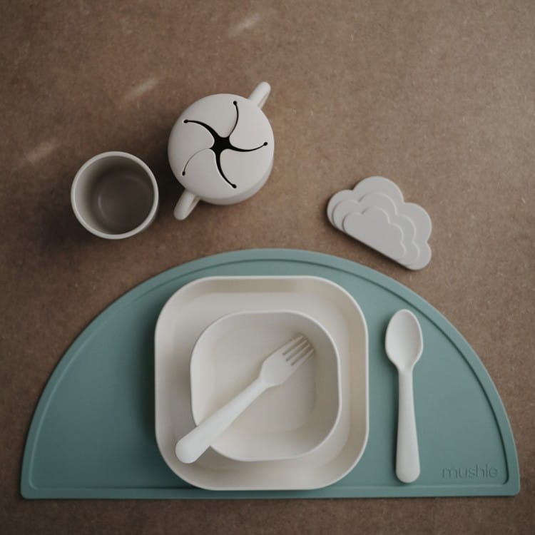 Coffret repas en silicone Ivory (5 pièces) (Mushie) - Couverture