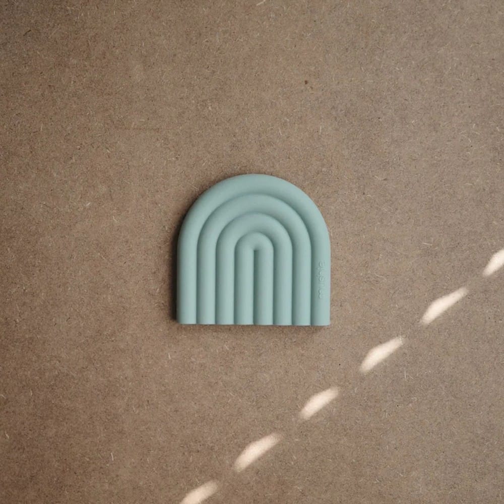 Jouet de dentition Rainbow Cambrige Blue (Mushie) - Couverture
