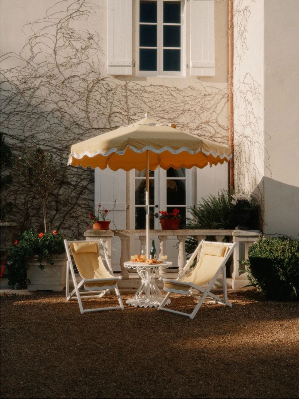 Business & Pleasure Co. - Parasol festonné Beach Club (Business & Pleasure Co.) - Couverture